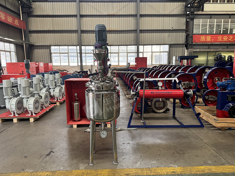 Huayun Machinery Ships Compact Mixing Equipment, Injecting New Momentum into Multiple Industries