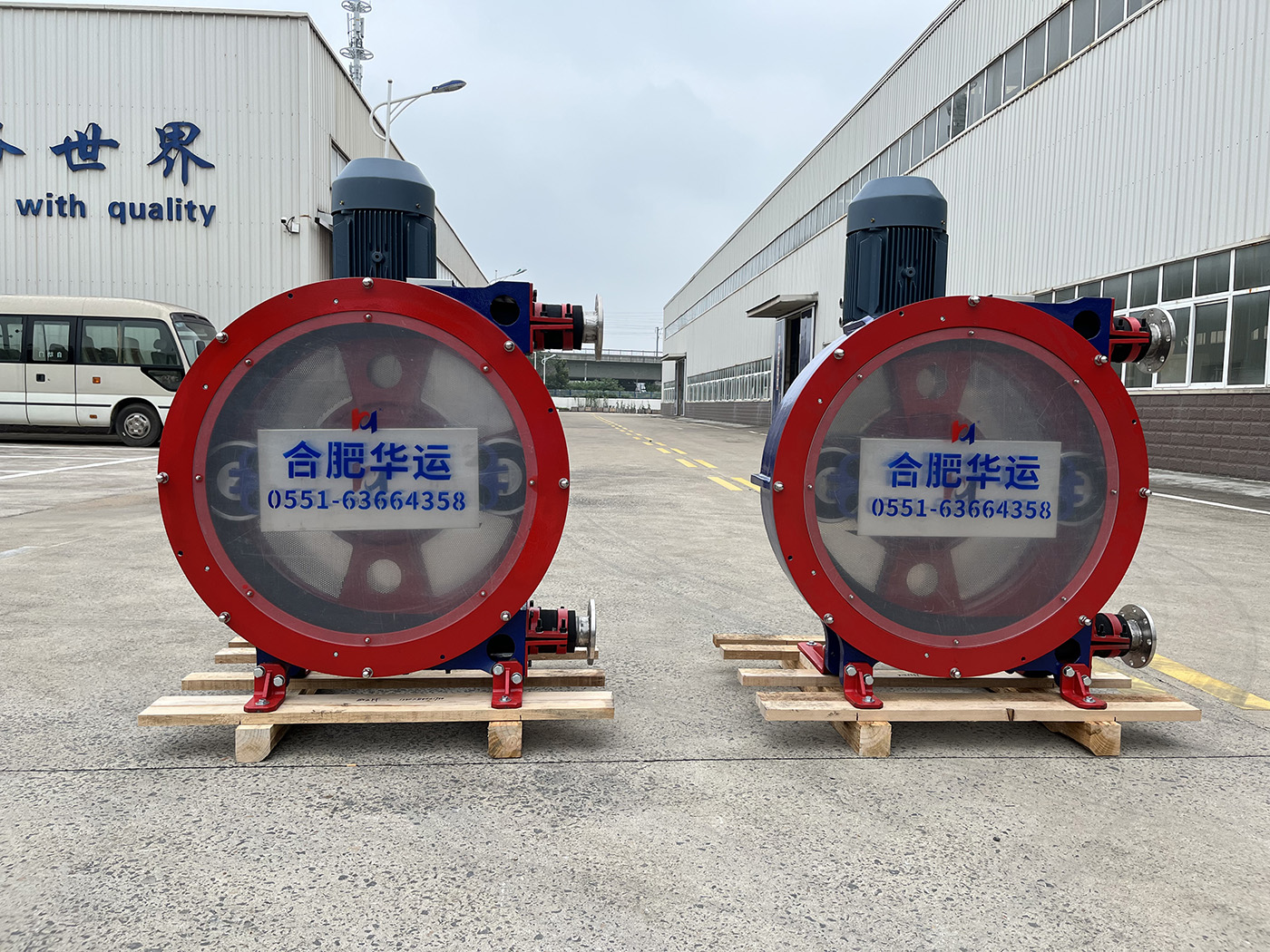 Hua Yun Machinery’s Two Customized High-Pressure Hose Pumps Successfully Enter the Lithium Battery Market, Showcasing the Hardcore Strength of Chinese Manufacturing